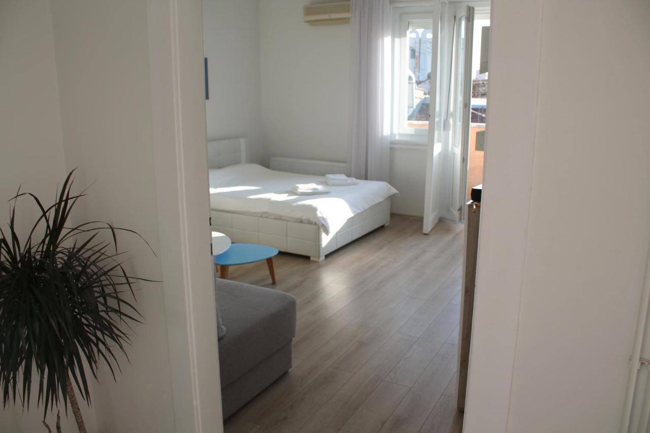 Rooftop Apartment เบลเกรด ภายนอก รูปภาพ